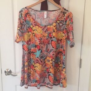 LuLaRoe tunic top longer back hem Flaired